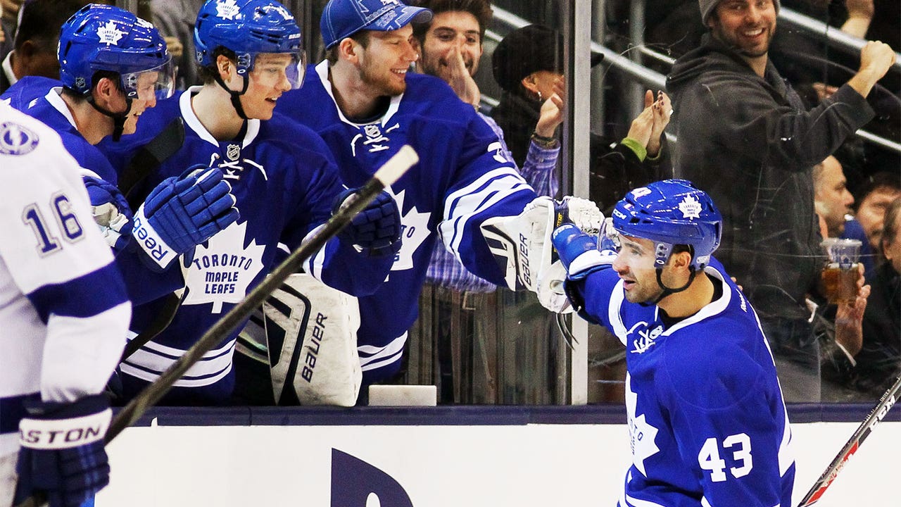 Kadri, van Riemsdyk come up big as Maple Leafs down Lightning